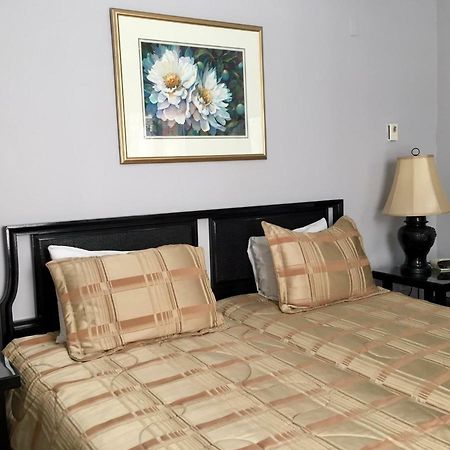 Trinity House Inn Gananoque Esterno foto