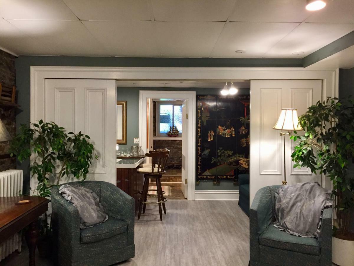 Trinity House Inn Gananoque Esterno foto