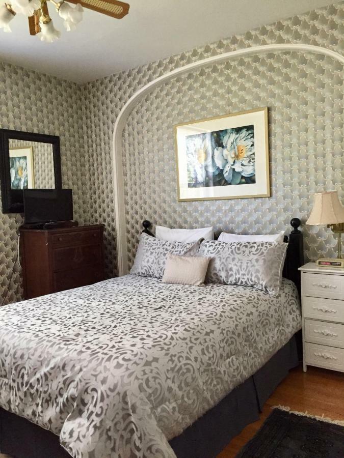 Trinity House Inn Gananoque Esterno foto