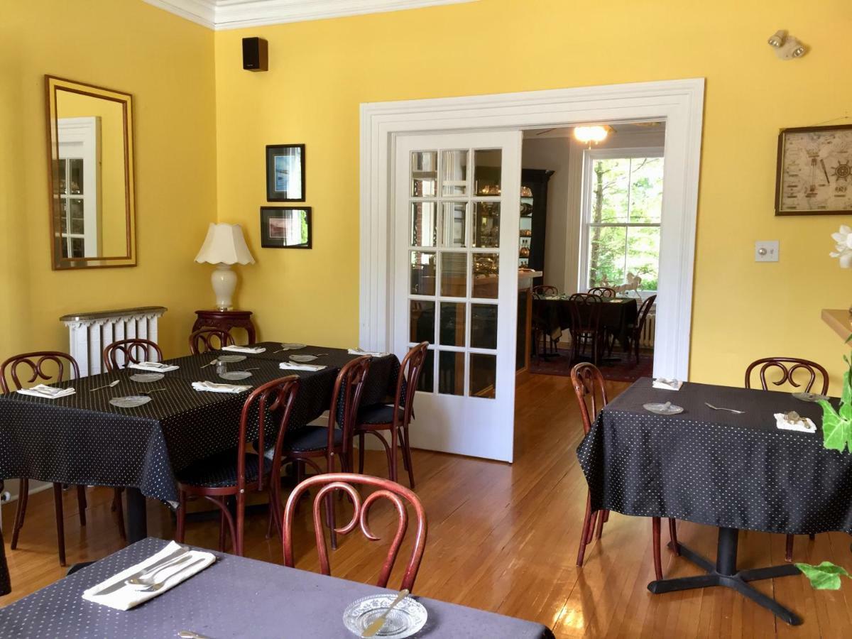 Trinity House Inn Gananoque Esterno foto