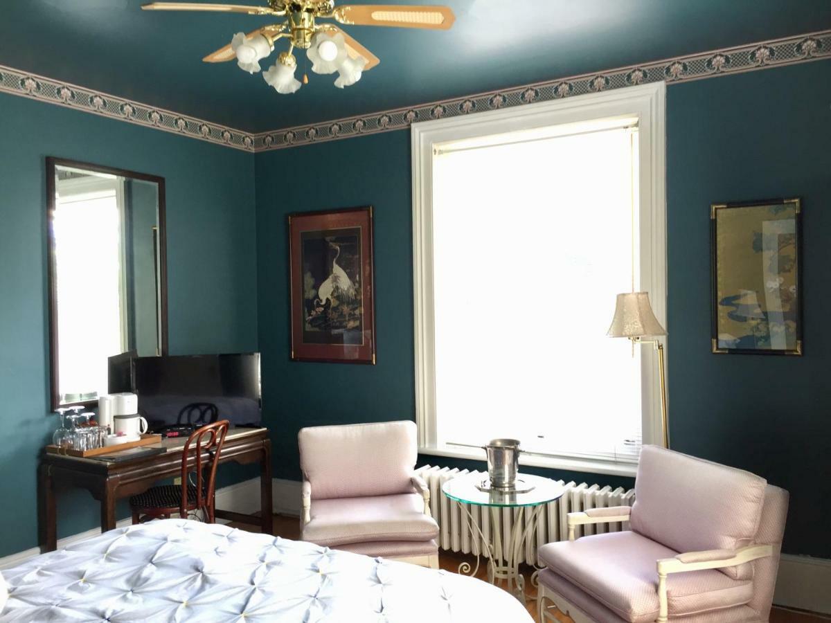 Trinity House Inn Gananoque Esterno foto